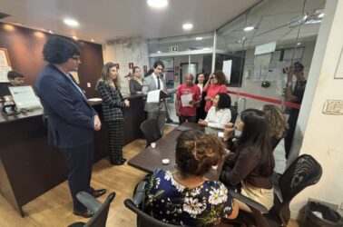 Juízes André Luís Cavalcanti Silva, da 9ª Vara Federal Ambiental, e Hindi Ghassan Kayath, do sistema de conciliação da Seção Judiciária do Pará (TRF1), prestaram informações sobre a audiência de conciliação a representantes da sociedade civil | Foto: Emily Costa/GT Infra